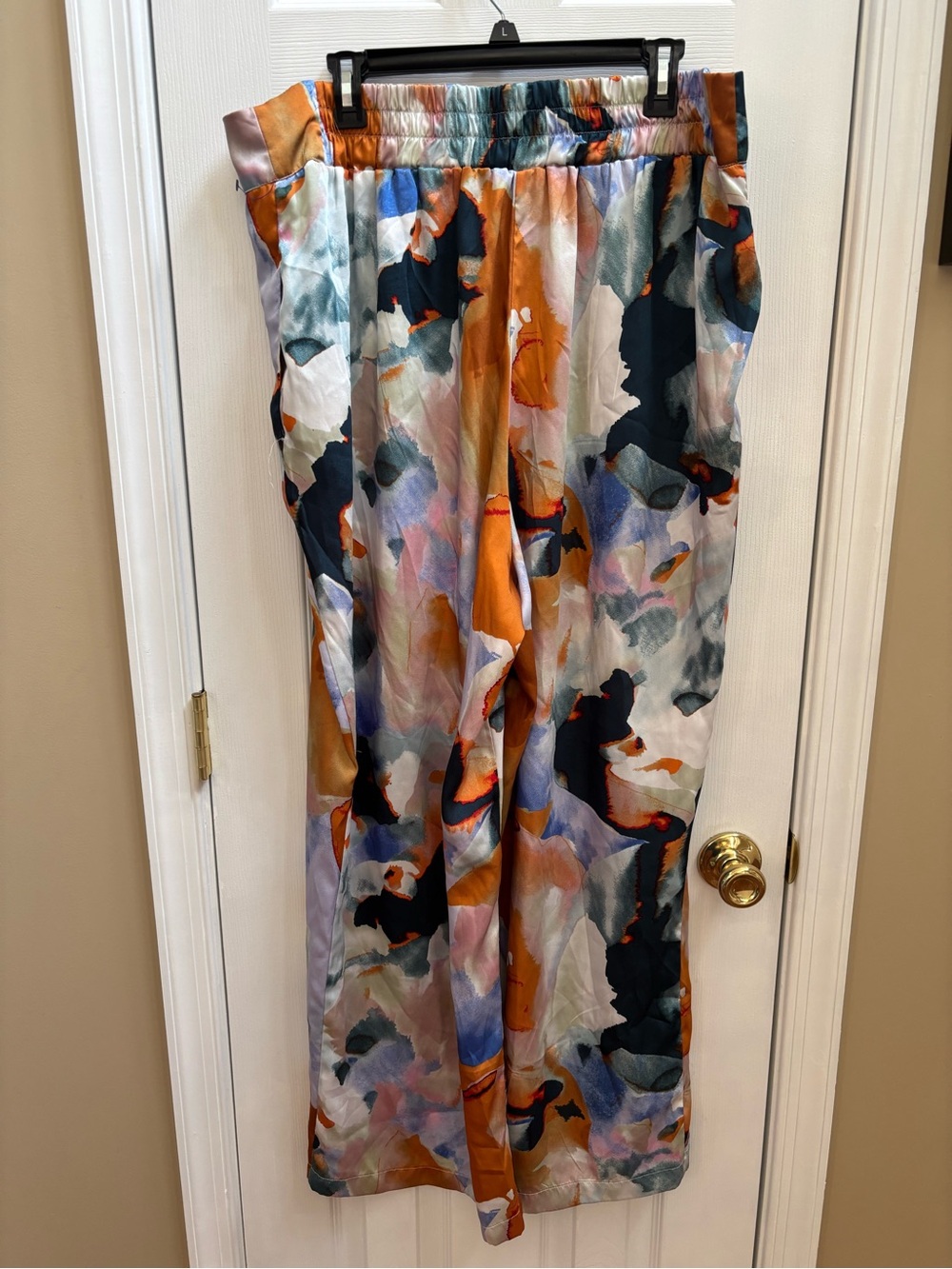 Black Tape Abstract Print Wide-Leg Pants in Water Color, Size 1x, EUC - Picture 3 of 5
